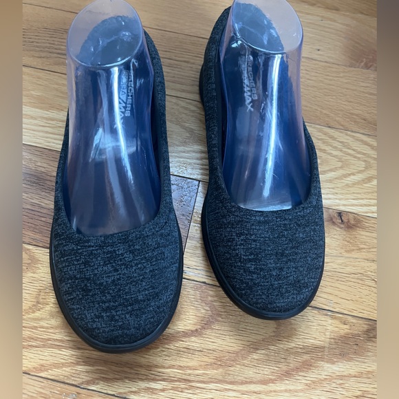 Skechers Goga Max Go Step Lite 14479 Womens Shoes 7 Slip On Slide Black Grey - Picture 2 of 10